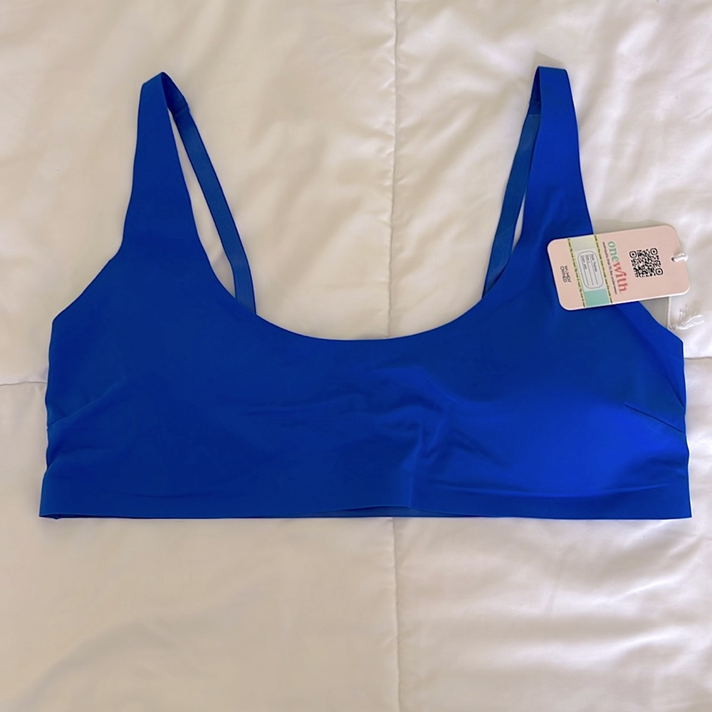 ✨💙NWT Onewith swim Thames Scoop Neck Bikini Top in Jelly size Large💙✨